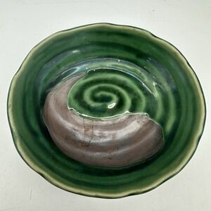 Vintage Kotobuki Studio pottery Small Bowl Made In Japan - So. San Fransisco  5"